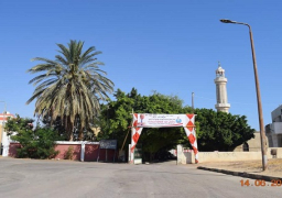 تجهيز ساحات الصلاة بالبحر الاحمر