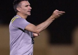 رسميا.. الأهلي يتعاقد مع الفرنسي باتريس كارتيرون لتدريب الفريق موسمين