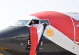 علم مصر يزين طائرة المنتخب إلى مونديال روسيا