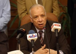 محافظة القاهرة: سحب رخصة أى سائق لم يلتزم بالتعريفة.. وتخصيص رقم للشكاوى