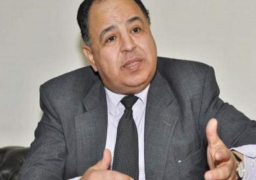 وزير المالية يجتمع اليوم بقيادات الوزارة لبحث آليات العمل بالمصالح التابعة لها .