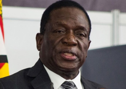 نجاة رئيس زيمبابوى من محاولة اغتيال أثناء إلقاء كلمته باستاد رياضي