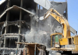 محافظ القاهرة يوجه بتنفيذ قرارات إزالة العقارات المخالفة بأقصي سرعة