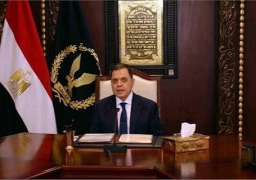 وزير الداخلية يكرم عدد من رجال الشرطة المعينين بخدمة الإرتكاز الأمنى