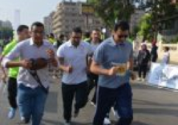 وزير الشباب والرياضة يقود ماراثون جري بمصر الجديدة