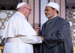 الإمام الأكبر يعزي بابا الفاتيكان في وفاة رئيس المجلس البابوي للحوار