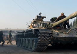 الجيش السوري يواصل عملياته في ريف درعا .. وفصائل مسلحة تسلم بلدتين للقوات السورية