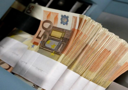 اليورو يصعد قبل محادثات ترامب ويونكر