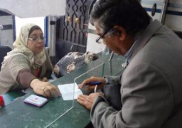 صرف معاشات المحولين على البنوك بزيادة 15 % .. اليوم