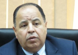 إلزام الممولين والمسجلين بالضرائب بالتقدم إلكترونيا أول أكتوبر