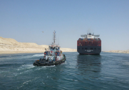 47 سفينة تعبر قناة السويس بحمولات 3.5 مليون طن