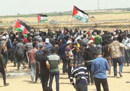 إصابة 8 فلسطينيين خلال مسيرات العودة على حدود غزة