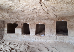 اكتشاف مقبرة رومانية غرب الخليل جنوب الضفة الغربية