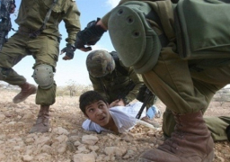 الاحتلال الإسرائيلي يعتقل 7 فلسطينيين بالضفة ويهدم محلا بأريحا