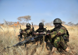 الجيش الكيني : مقتل وإصابة 15 جنديا في انفجار قنبلة جنوب شرق البلاد
