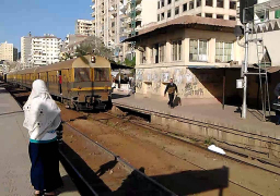 “السكة الحديد” تنفي انفصال عربات بقطار أبو قير