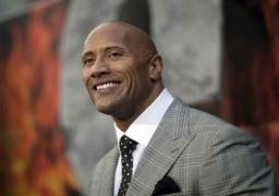 الممثل الأمريكي “دوين جونسون” يستعد لتجسيد دوره في فيلم الملك