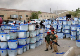 الصدر يحتفظ بصدارة الانتخابات العراقية بعد الفرز اليدوي للأصوات