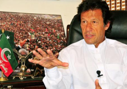 عمران خان يتولى رئاسة الوزراء في باكستان بعد أداء اليمين