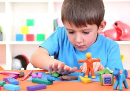 ورش لتنمية ذكاء الأطفال بحي الأسمرات