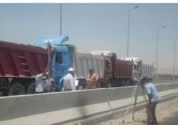 وزارة النقل تعلن نجاح تجربة التحميل علي كوبري طما علي النيل