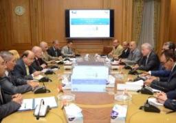 وزير الإنتاج الحربى يبحث مستجدات العمل بتطوير منطقة أبو زنيمة الصناعية