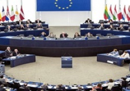 “الأوروبي” يقرر تمديد العقوبات ضد الأفراد والشركات الروسية