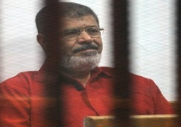 استكمال إعادة محاكمة محمد مرسي وعناصر جماعة الإخوان الإرهابية في قضية اقتحام السجون