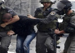 الاحتلال يعتقل 10 فلسطينيين فى الضفة الغربية والقدس