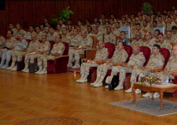 وزير الدفاع لمقاتلى الجيش الثالث الميدانى: التحديات لن تثنينا عن تحقيق الأمن