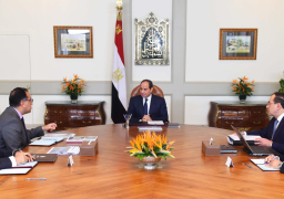 الرئيس السيسي يبحث تطورات الإنتاج بحقل “ظهر” مع رئيس مجلس الوزراء وزير البترول
