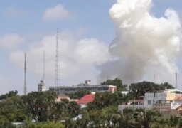 تجدد الغارات الروسية والسورية على إدلب وتواصل نزوح المدنيين