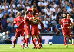 ليفربول يتخطى توتنهام بثنائية في قمة جولة البريميرليج.. والحظ لم يحالف صلاح في التسجيل