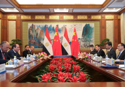 صور.. مباحثات الرئيس السيسى ورئيس مجلس الدولة الصينى