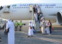 مصر للطيران تسير 26 رحلة جوية اليوم وغداً لإعادة 5890 حاجاً