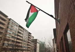 واشنطن تطرد السفير الفلسطيني وعائلته.. والمنظمة تراه “حقدا”