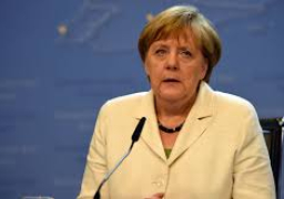 ميركل تصل إلى الجزائر في زيارة رسمية تستغرق يوما واحدا