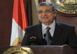 وزير الكهرباء يشهد توقيع العقود الاستشارية لتطوير 5 مراكز تحكم .