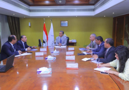 بالصور …وزير النقل يجتمع مع رئيس الشركة المصرية للصيانة وخدمات السكك الحديدية (ايرماس ) لمتابعة خطة عمرات الجرارات بالسكك الحديدية