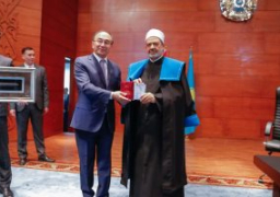 جامعة أوراسيا الوطنية فى كازاخستان تمنح الإمام الأكبر الدكتوراه الفخرية