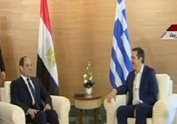 الرئيس السيسي يعقد جلسة مباحثات مع رئيس وزراء اليونان بجزيرة كريت