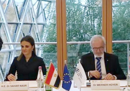 مصر وبنك الاستثمار الأوروبى يوقعان اتفاقاً لدعم البنية التحتية