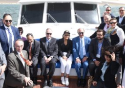 وزيرة الاستثمار تقوم باصطحاب وفد أمريكى فى جولة بالمنطقة الاقتصادية لقناة السويس والأنفاق الجديدة للقناة