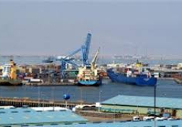 فتح بوغاز مينائي الاسكندرية والدخيلة بعد تحسن الأحوال الجوية