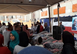 استمرار مبادرة ” كلنا واحد ” بالإسكندرية لتوزيع بطاطين وسلع غذائية