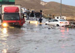 مصرع وإصابة 22 نتيجة سيول جرفت حافلة طلاب في الأردن