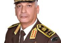 الفريق أول محمد زكى القائد العام للقوات المسلحة وزير الدفاع والإنتاج الحربى والفريق محمد فريد رئيس أركان حرب القوات المسلحة يلتقيان رئيس قوات الدفاع الوطنى البوروندى