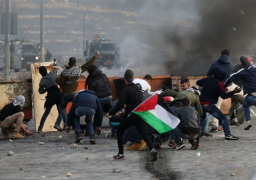 إصابات عشرات الفلسطينيين عقب اقتحام الاحتلال مناطق متفرقة بالضفة