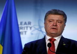 بوروشينكو يحذر من خطر نشوب “حرب شاملة” مع روسيا
