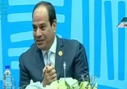 الرئيس عبد الفتاح السيسى يؤكد إنه فى ظل ظروف الدولة الاقتصادية الصعبة، ليس لدينا سوى الأفكار والمبادرات